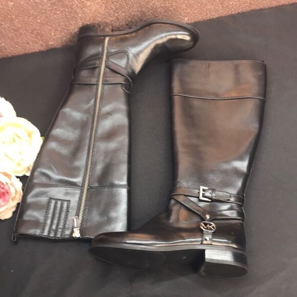 MICHAEL by MICHAEL KORS Black Leather Boots - Picture 6 of 8